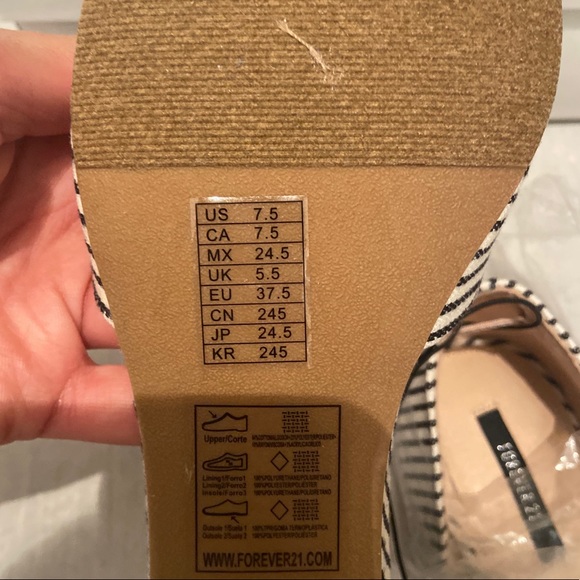 Pointy stripped flats 💙 - Picture 5 of 5